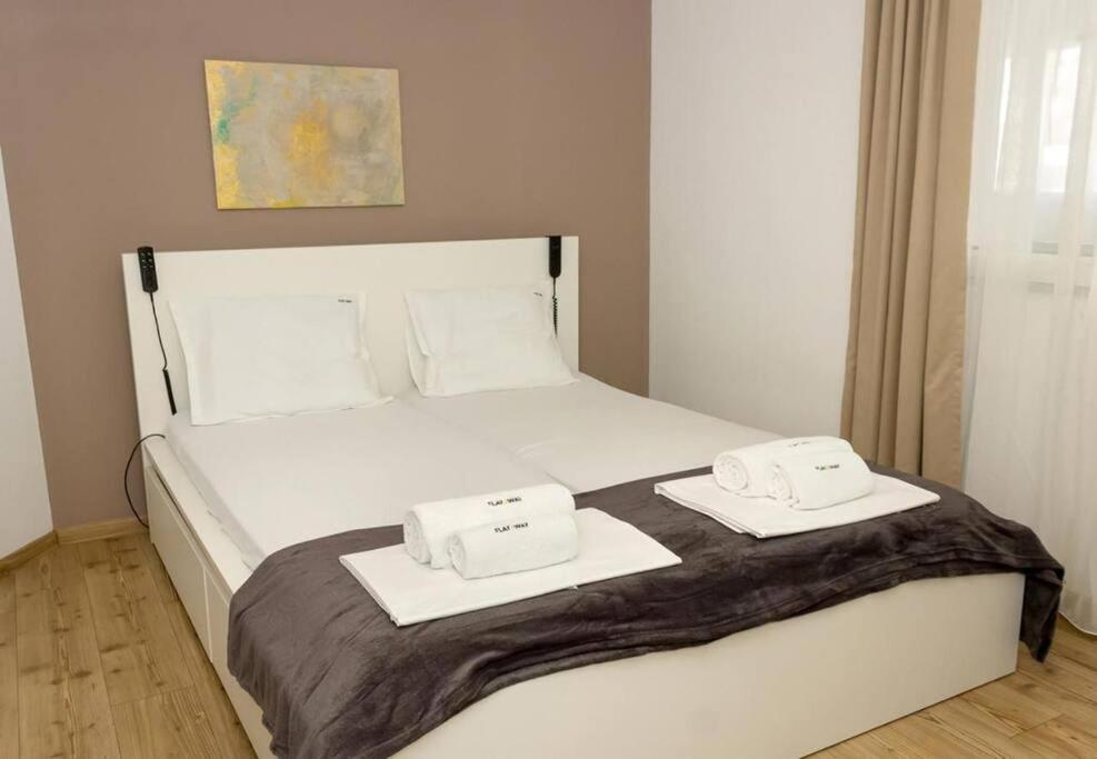 Modern Bright Close To Center And Grand Mall Daire Varna
