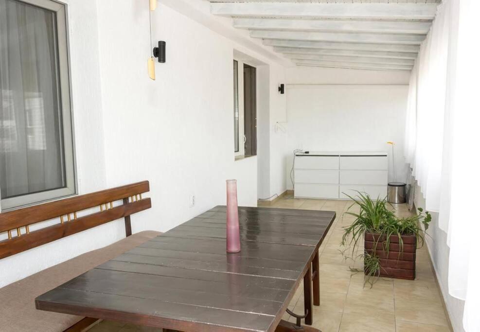 Daire Modern Bright Close To Center And Grand Mall *